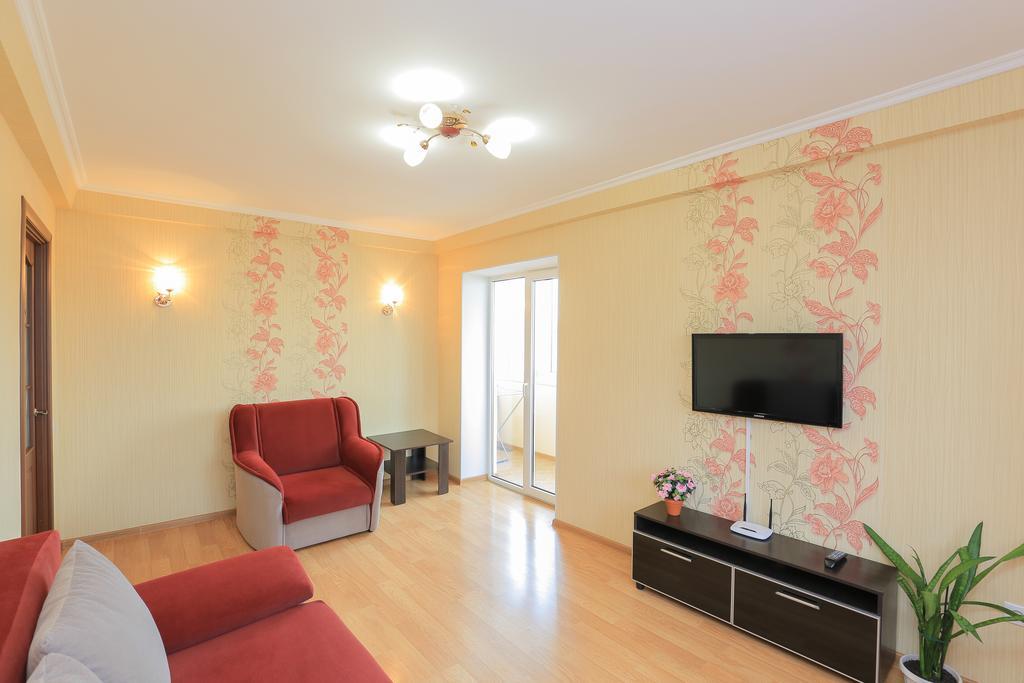 Apartment On Obolonskiy Prospect 12 Kiev Eksteriør bilde