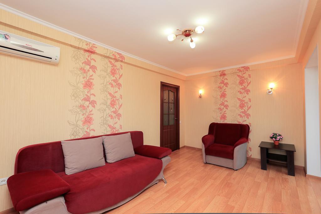 Apartment On Obolonskiy Prospect 12 Kiev Eksteriør bilde