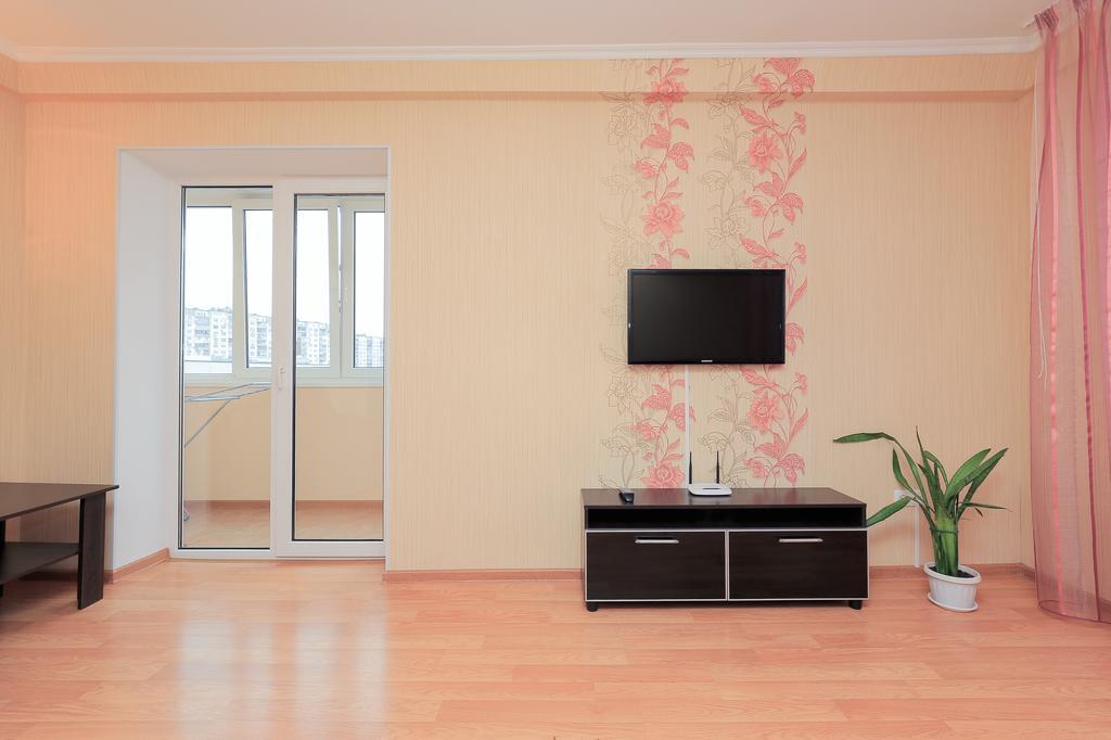 Apartment On Obolonskiy Prospect 12 Kiev Eksteriør bilde