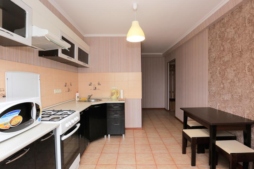 Apartment On Obolonskiy Prospect 12 Kiev Eksteriør bilde